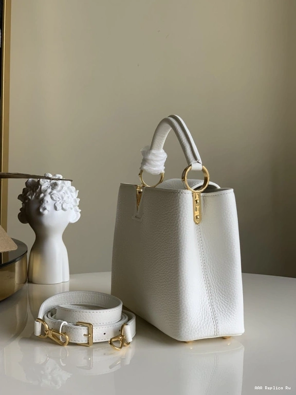 AAA Pruses Bags CAPUCINES VUITTON BB LOUIS 0822